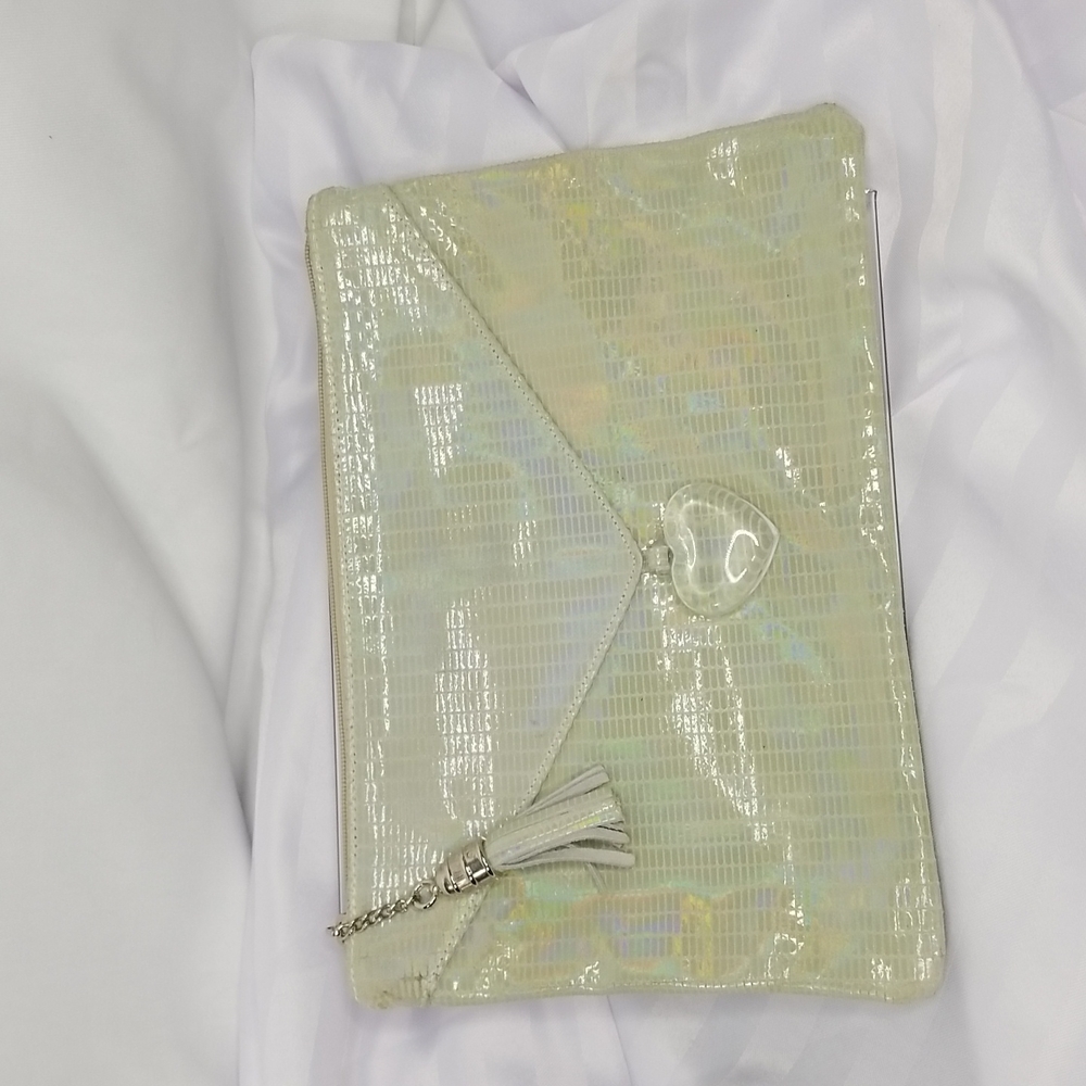 FARACHI LIME IRIDESCENT CLUTCH